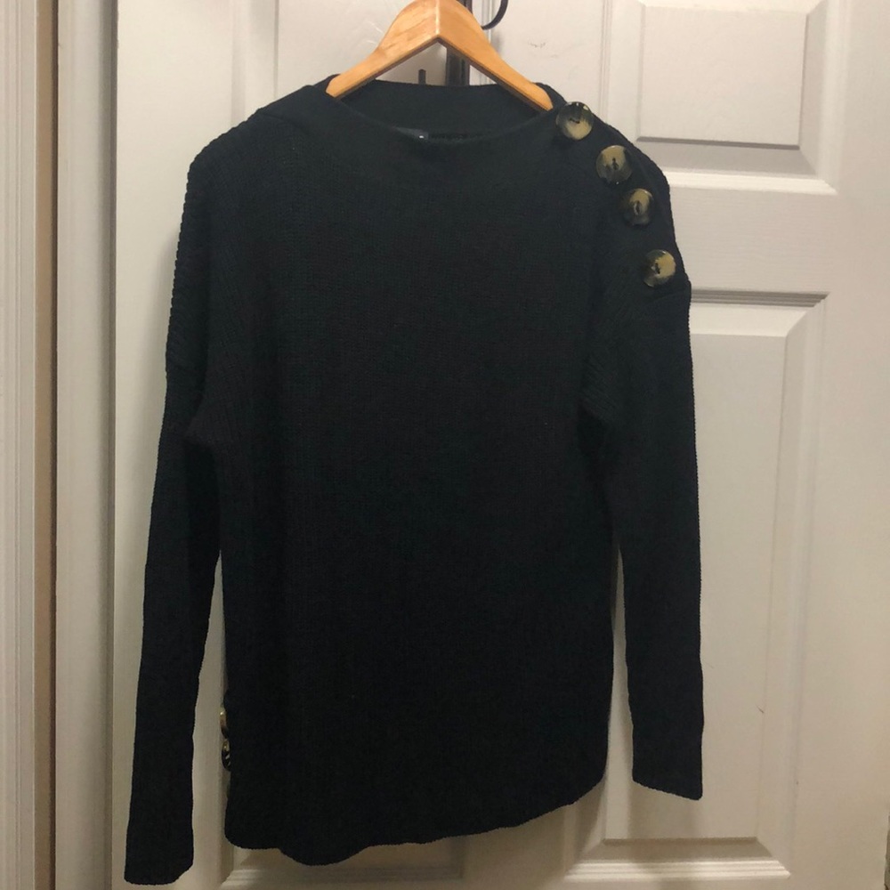 wantable black sweater